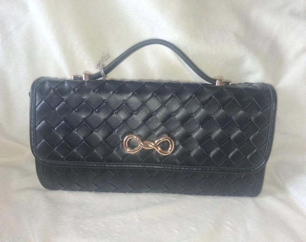 Women’s Black Woven Clutch Purse Top Handle, Gold-Tone Hardware, Magnetic